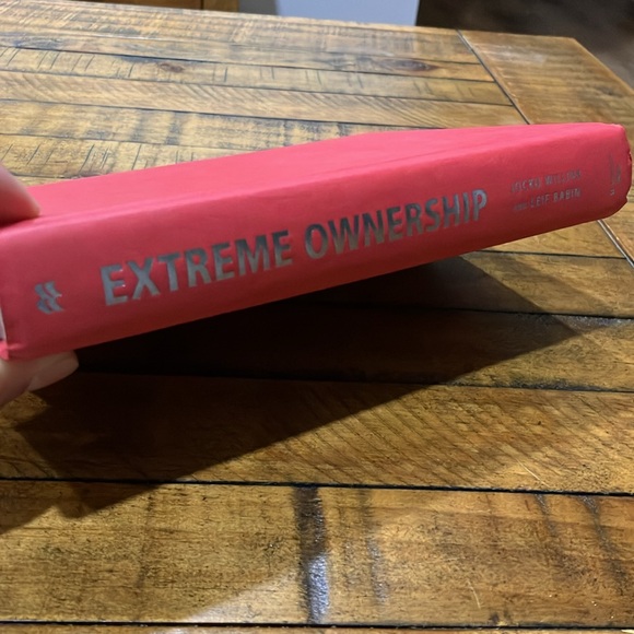 Book | Extreme ownership by Jocko Willink - Picture 3 of 4
